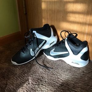 Black and white basketball shoes